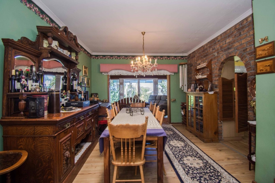 4 Bedroom Property for Sale in Heldervue Western Cape